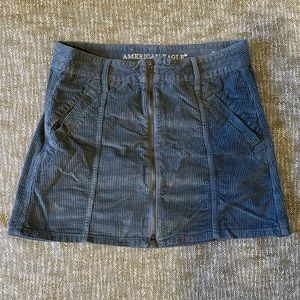 *SOLD* american eagle corduroy skirt